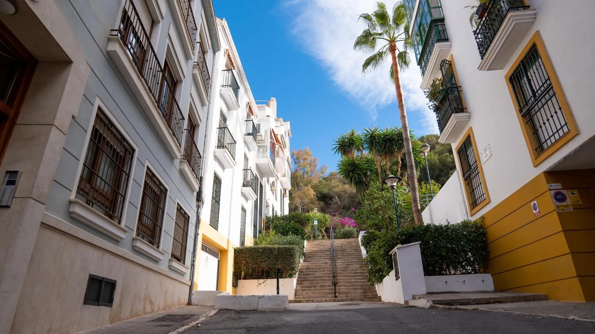 Estudio Centrico Agua Gibralfaro Con Piscina Malaga