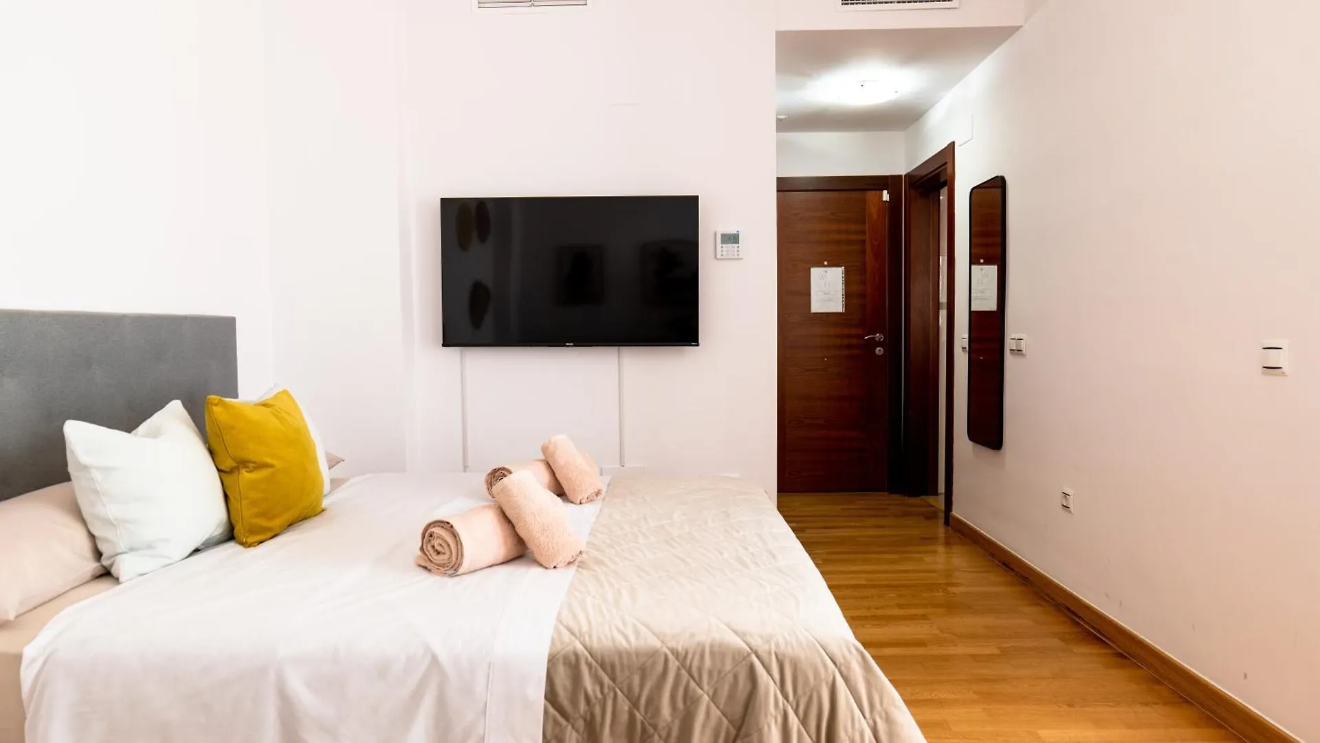 Apartment Estudio Centrico Agua Gibralfaro Con Piscina Malaga Spain